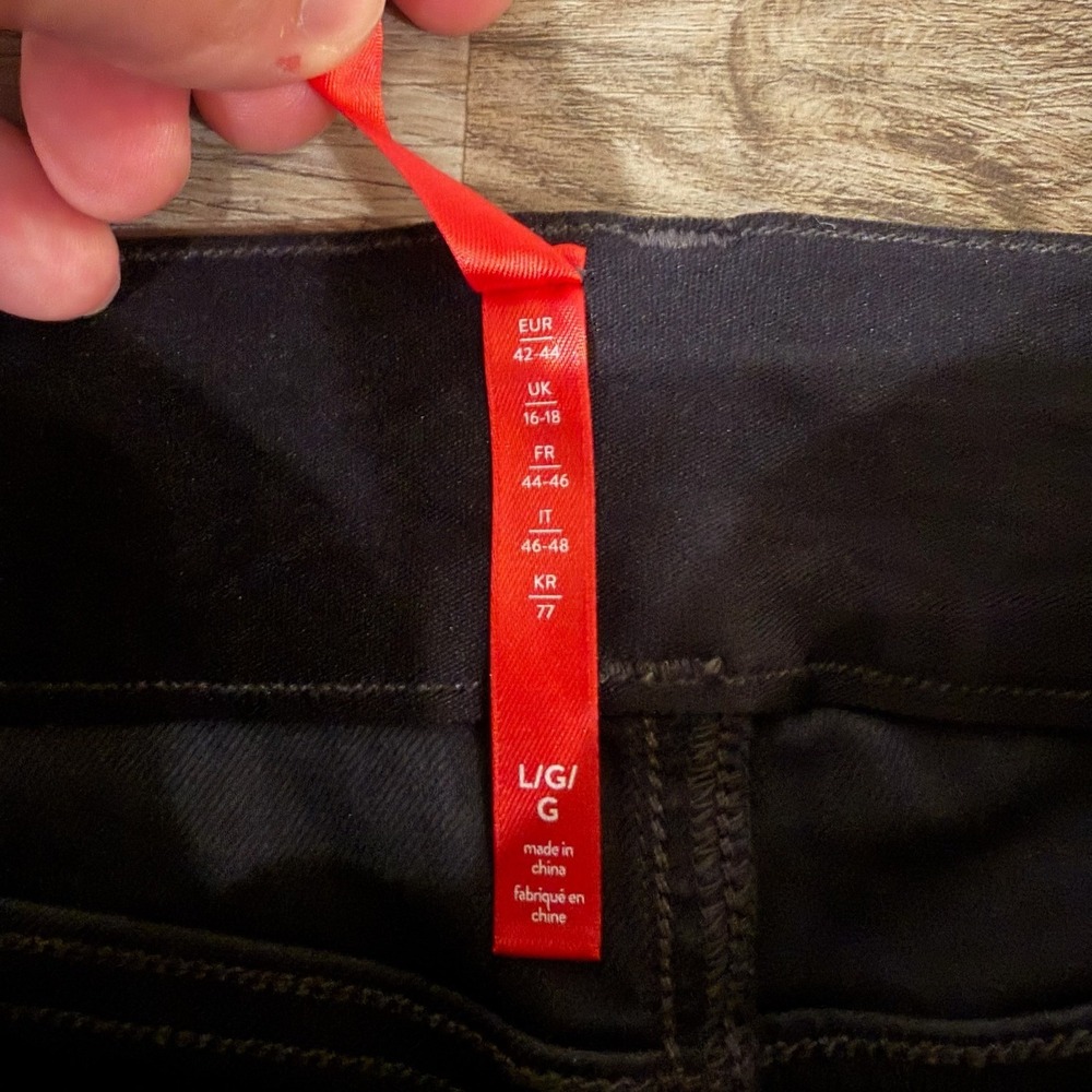 Spanx‎ 20311R Washed Black Stretch Twill Cargo Ankle Pant Large Women's Pull On - Picture 6 of 9